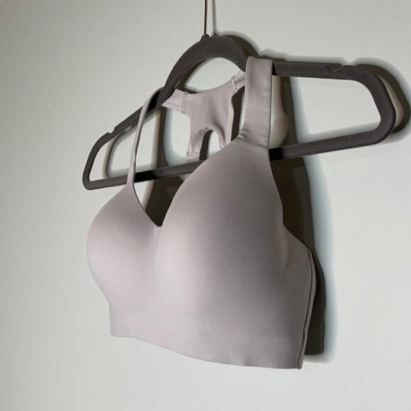 Chantelle Gray Sports Bra - Picture 9 of 11